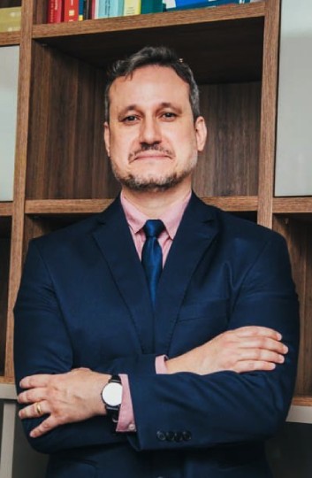 Caio Barros Advogado e Fundador.